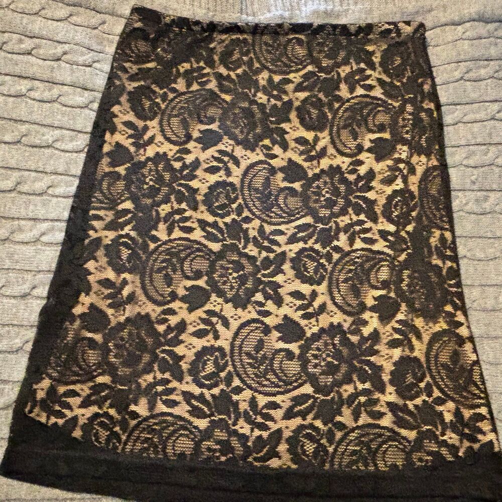 Mossimo Stretch black lace skirt